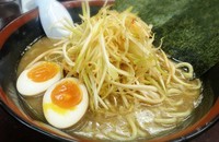 「味玉ラーメン 中」@せい家 五反野店の写真