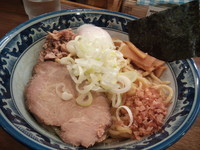 「温玉油そば」@兎に角 亀有店の写真