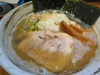 「濃厚煮干しょうゆ800円」@麺屋 烈の写真