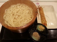 「【釜揚げうどん(大盛)380円＋ちくわ天110円】→300円」@丸亀製麺 イーサイト高崎店の写真