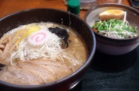 「濃厚中華そば +豚めし」@らーめん壱輝の写真