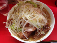 「豚ラーメン　（700円）」@ラーメン二郎 三田本店の写真