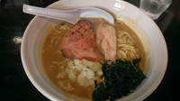「煮干濃麺ニボ飯セット（950円）」@濃麺 海月の写真