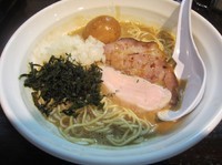 「煮干濃麺ニボ飯セット（９５０円）＋味玉」@濃麺 海月の写真