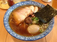 「チャーシュー麺（新味、細麺）　+　卵」@らーめん森や。の写真