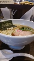 「淡麗醤油煮干そば」@自家製麺 まかないへきるの写真