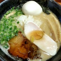 「【限定】とんこつ魚介ラーメン～北海道のや～つ～ ８００円」@らーめん・つけめん 八角の写真
