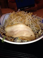 「黒角ふじらーめん」@山岸一雄製麺所 モラージュ菖蒲店の写真