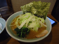 「『キャベツらーめん並+無料ライス(￥760+無料)』」@横浜家系ラーメン 五十三家の写真