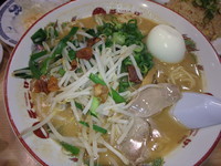 「野菜ガーリックラーメン(大)炒飯唐揚げセット(1230円)」@天下一品 府中店の写真