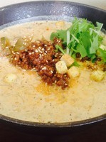 「ミルクたんたんめん¥900＋半らいす¥100」@麺処 ごまやの写真