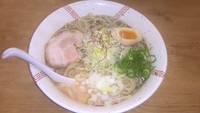 「醤油ラーメン・大盛（７３０円＋１２０円）」@らーめん 弥七の写真