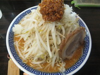 「味噌780円(麺普通・味濃・脂多・野菜普通・玉葱多・葫多)」@山勝 角ふじ 金沢店の写真