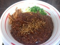 「（9月20日迄の限定）混ぜ・ジャージャー　870円他」@丸直の写真