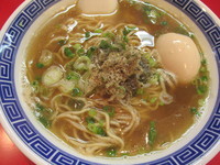 「煮干しそば+味玉　「630円+100円」」@らーめん 三丁目の写真