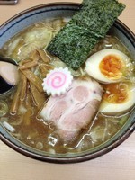 「ワンタンメン＋煮玉子」@いつみ屋の写真