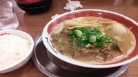 「徳島ラーメン味玉肉入」@ラーメン東大 京都店の写真