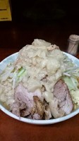 「小ラーメン ヤサイアブラニンニクちょっと」@ラーメン二郎 めじろ台法政大学前店の写真