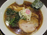 「醤油らーめん　「680円」」@麺屋 まつ石の写真