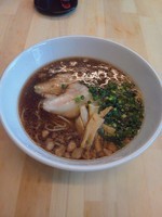 「朱鳶らーめん＋茹で玉子」@朱鳶ラーメンの写真