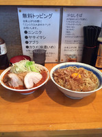 「辛つけ蕎麦豚入り」@豚星。の写真