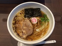 「淡麗醤油煮干そば」@自家製麺 まかないへきるの写真