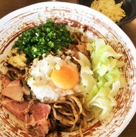 「黒どろまぜそば（追い飯付）800円」@麺や 虎徹の写真