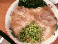 「ラーメン（並）」@豚骨発祥 久留米ラーメン くるめやの写真
