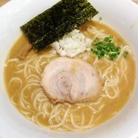 「らーめん　680円（隔週提供）」@麺屋 睡蓮の写真