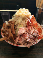 「豚そば麺増し(全増しニンニク増し増し)メンマ」@大盛軒の写真