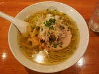 「しお（大盛）グリーン麺」@麺屋 六感堂 Rock'anDoの写真