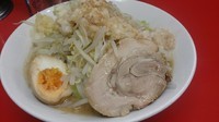 「ラーメン並650円ニンニクアブラ」@びんびん豚の写真
