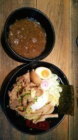 「濃厚豚骨重厚肉盛りつけ麺+味付半熟煮玉子」@金澤濃厚中華そば 神仙 池袋店の写真