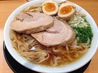 「半熟煮たまごラーメン（醤油）」@麺処 絢の写真