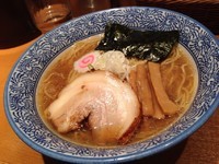 「あさりと昆布出汁ラーメン」@麺屋 一燈 おかず市場 イートインコーナーの写真
