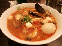 「【限定】秋野菜と魚介のトマト麺860円＋味玉（クーポン）」@中華蕎麦 瑞山（ZUIZAN）の写真