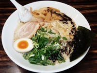 「ラーメン黒」@らぁ麺かわしま屋の写真