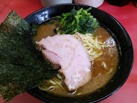 「ラーメン中盛」@家系ラーメン とらきち家の写真