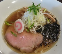 「豊深煮干しそば・醤油（７５０円）＋特製盛り（２５０円）」@麺や 虎徹の写真