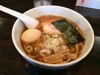 「味玉らーめん」@麺屋繁の写真