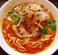 「紅らーめん 880円」@らーめん チキントの写真