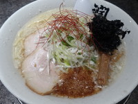 「酒麺亭　潤　背脂ド生姜　800円」@酒麺亭 潤 燕総本店の写真