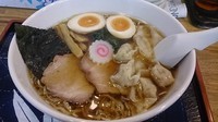 「雲呑麺＋煮たまご850円」@手打中華もめんの写真