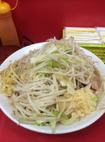 「大ラーメン豚(アブラ増しニンニク増し増し)+生姜＋生卵」@ラーメン二郎 仙台店の写真