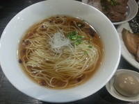 「味玉醤油ラーメン＋トンテキ丼」@麺処 ほん田 nijiの写真