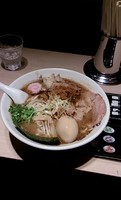 「濃厚ラーメン」@TOKYO UNDER GROUND RAMEN 頑者の写真