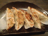 「餃子(5個)(300円)(税抜き)」@麺場 田所商店 松戸六高台店の写真