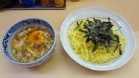 「煮玉子ざる（770円）＋大盛り（100円）」@いつみ屋の写真