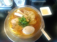 「120%煮干し冷やしそば　750円、味玉　100円」@肉煮干し中華そば さいころの写真