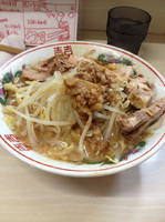 「ラーメン豚」@ラーメン荘 歴史を刻め 本店の写真